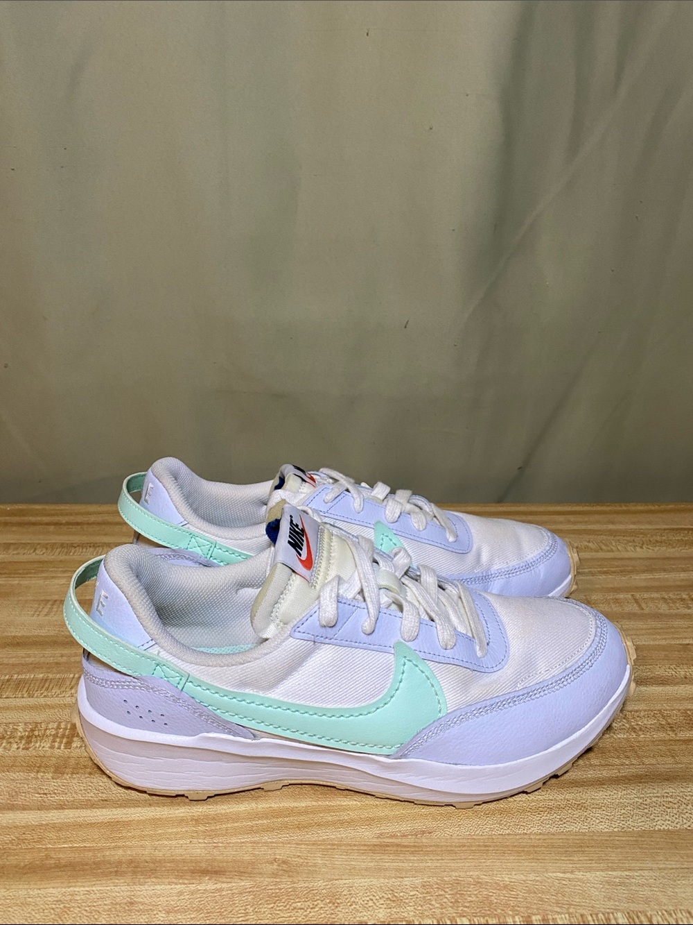 Nike Waffle Debut White /Mint Foam /Grey Sneakers DV0743-100 Men 9.5